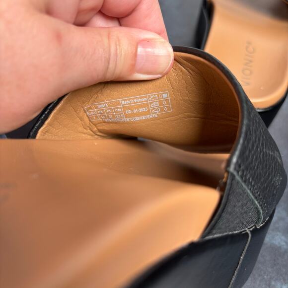 Vionic Trista Women's 7 Black Leather Platform Slide Sandals Casual - Picture 7 of 8